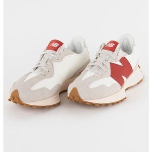 New Balance 327